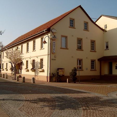 Gensingen Garni Zum Adler酒店 外观 照片