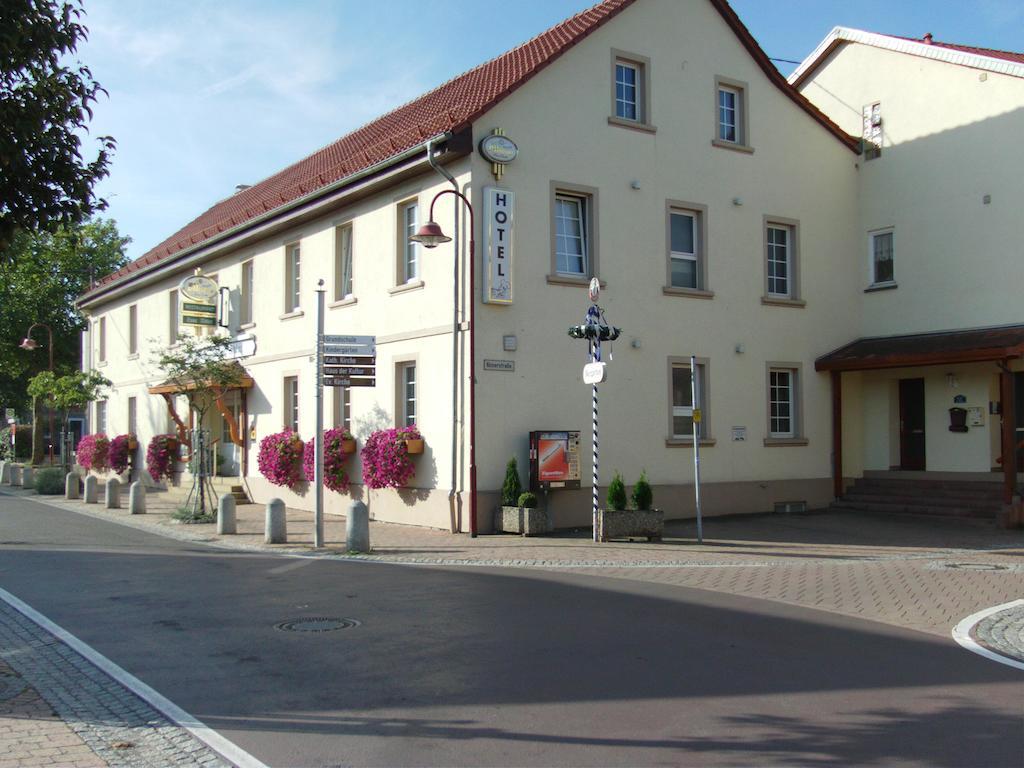 Gensingen Garni Zum Adler酒店 外观 照片